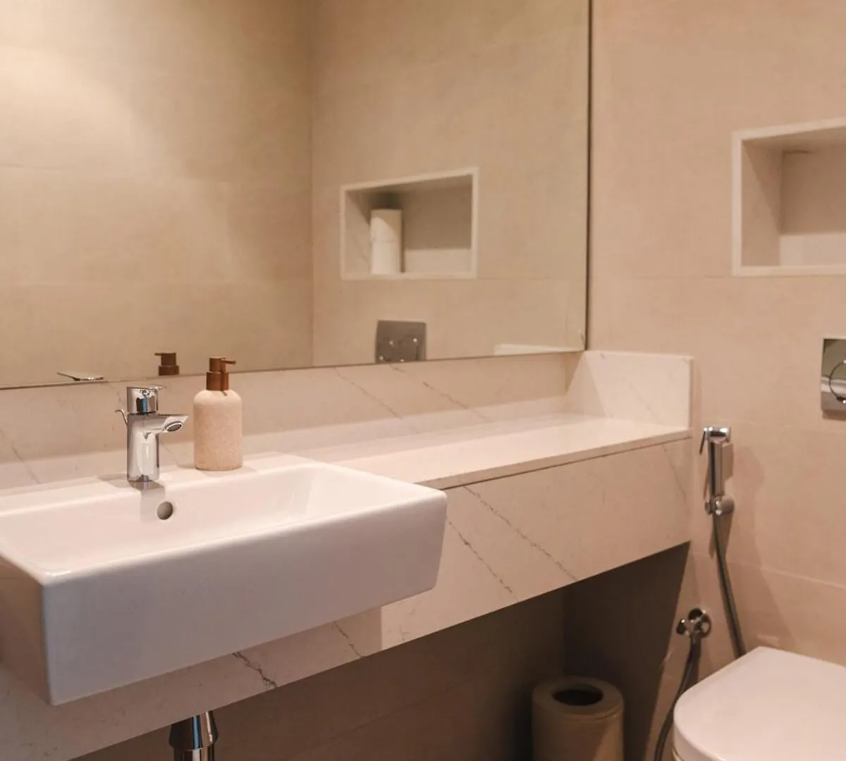 Luxury Jumeirah Canal Front Designer Stay Sleeps4 Dubaï 0*,